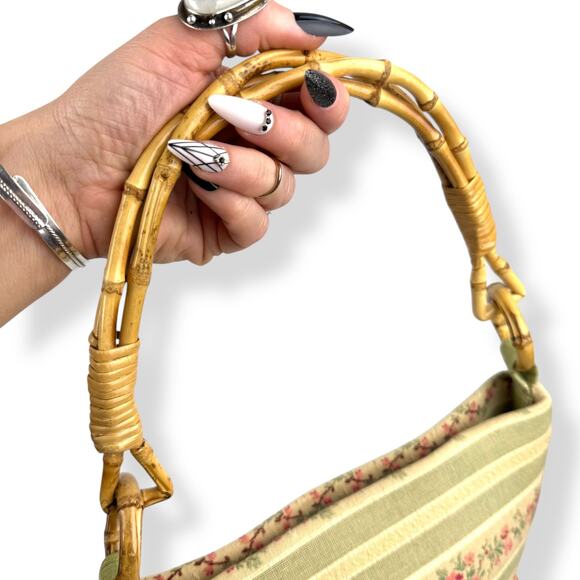90's woven floral summer bag with bamboo handle by G's GLORY - Picture 10 of 16